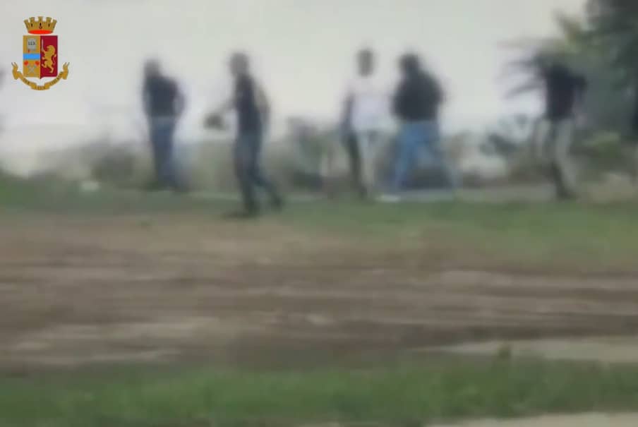 Follia ultras a Cagliari, minacce e pestaggi ai negozianti che utilizzavano il simbolo degli Sconvolts