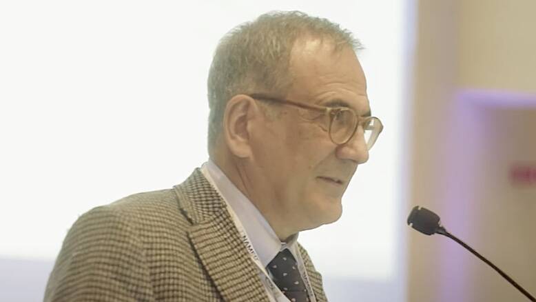Muore in spiaggia Alessandro Zuddas, addio al direttore di Neuropsichiatria infantile di Cagliari