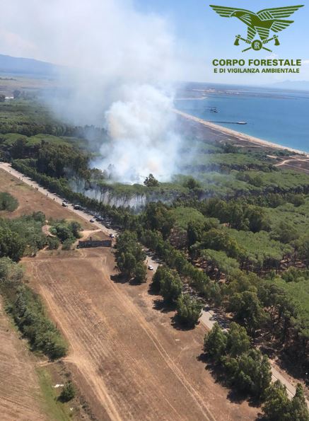 Gli incendi sferzano la Sardegna, fiamme alte a Vallermosa e Siurgus Donigala