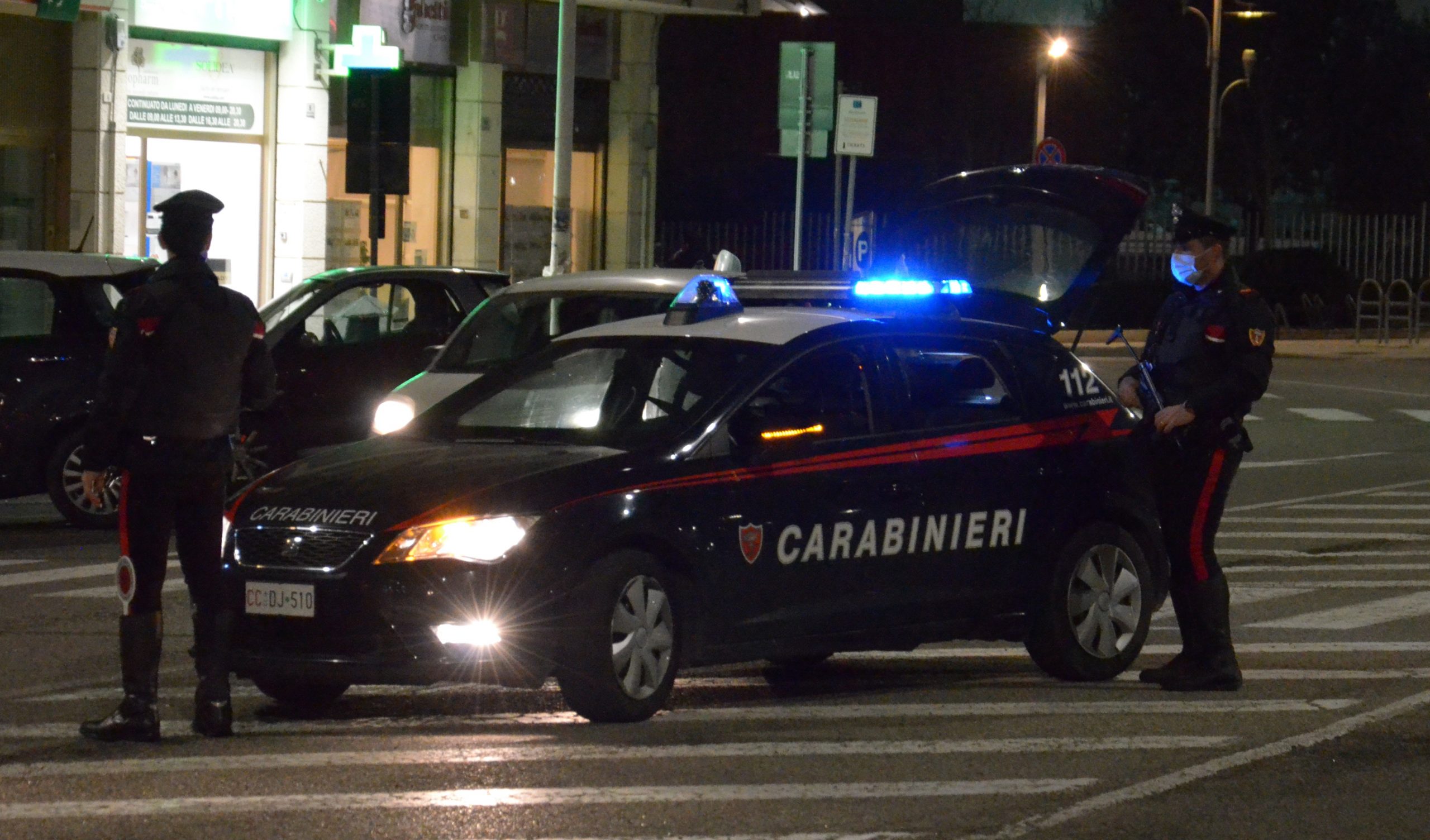 Serdiana, rubano una Puma e si schiantano contro un palo: indagini in corso