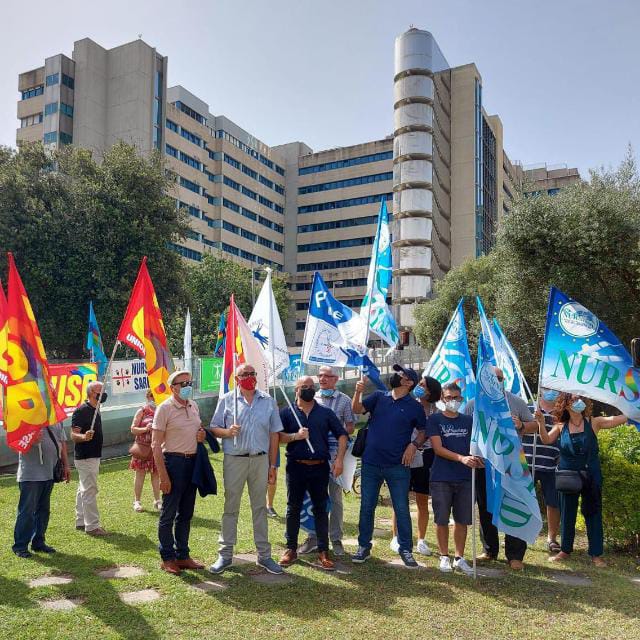 Cagliari, infermieri e Oss si fermano: “Sciopero al Brotzu, l’ospedale è una nave alla deriva”