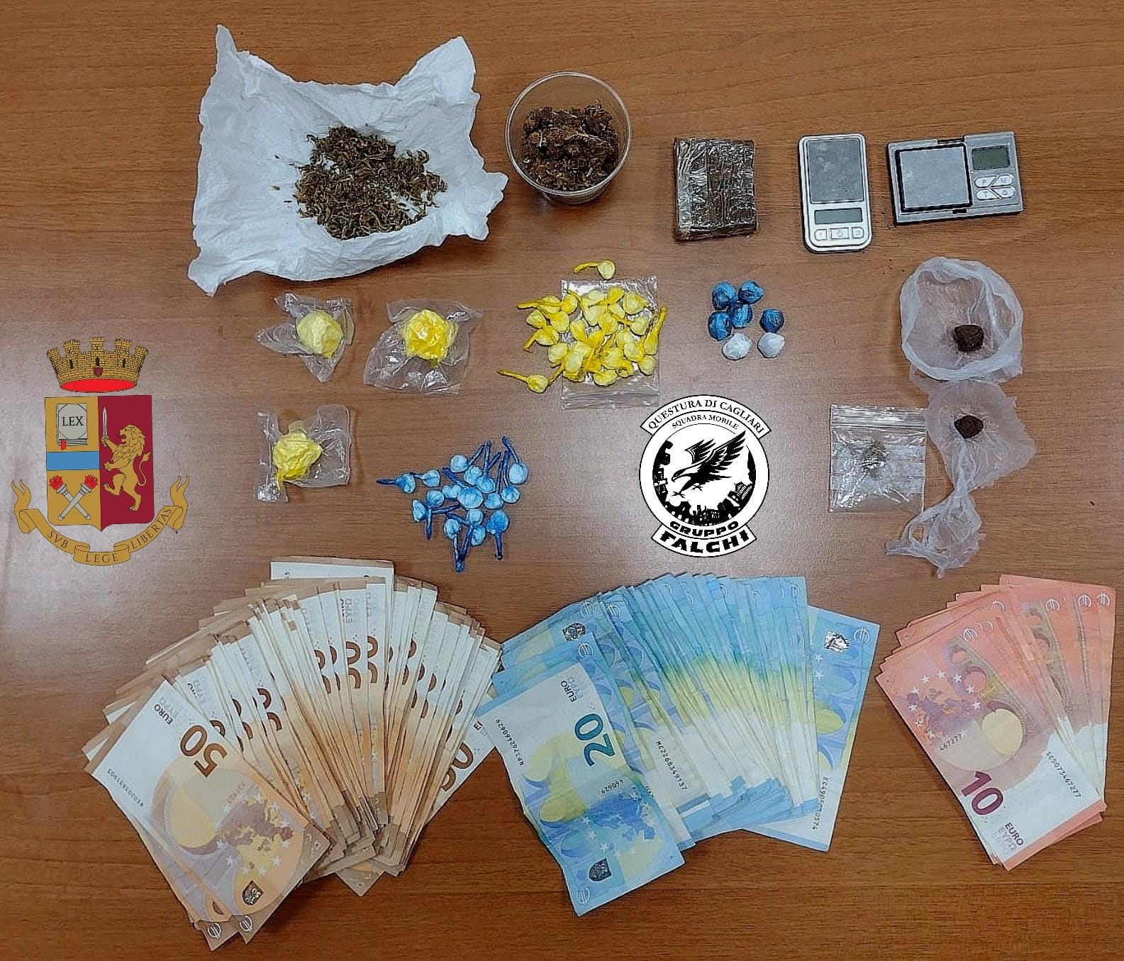 Trasformano la casa in un market della droga, 2 fratelli arrestati a Capoterra