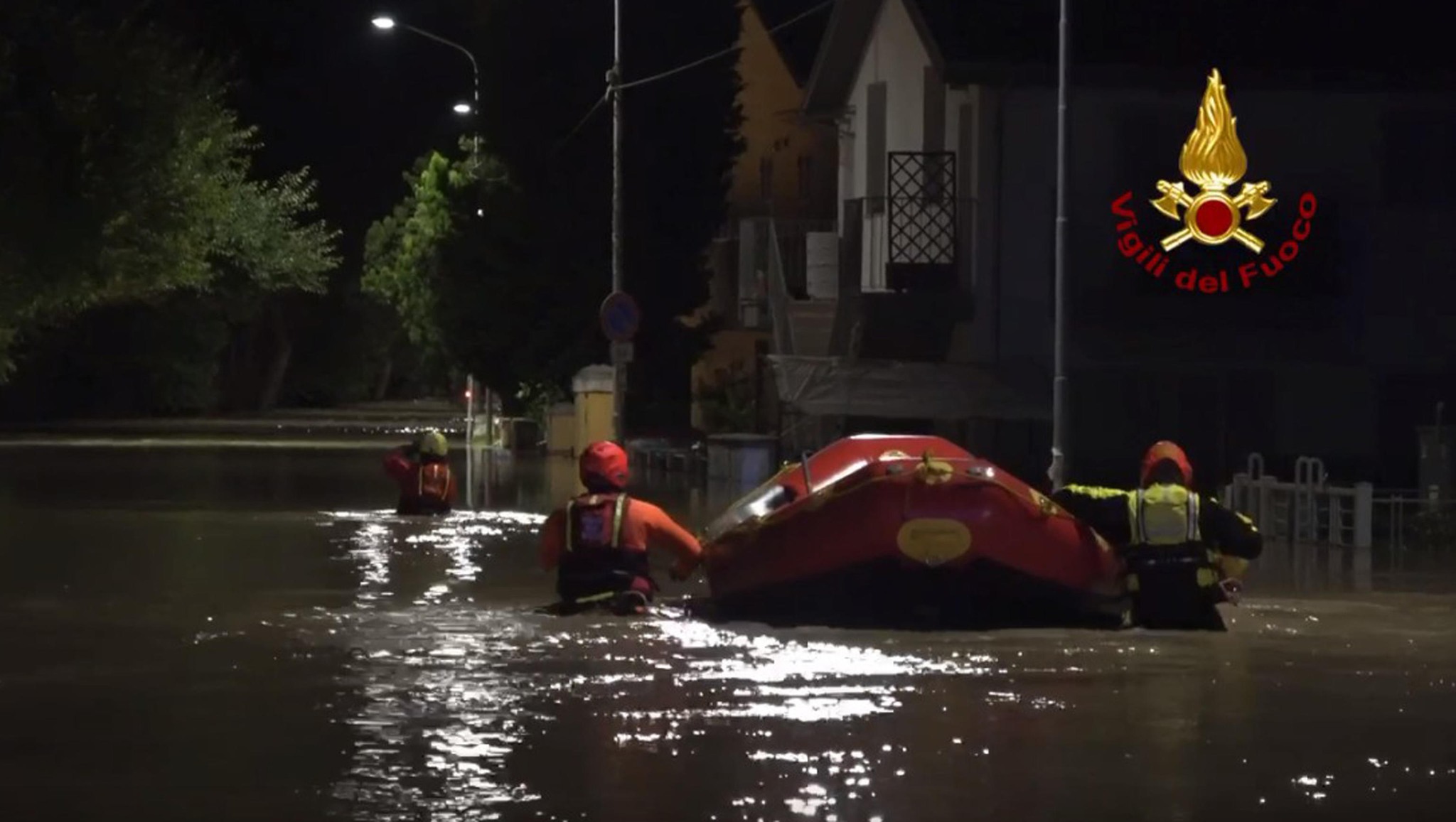 Alluvione nelle Marche, il dramma della sarda Silvia Mereu: il figlio strappato dalle braccia dalla piena