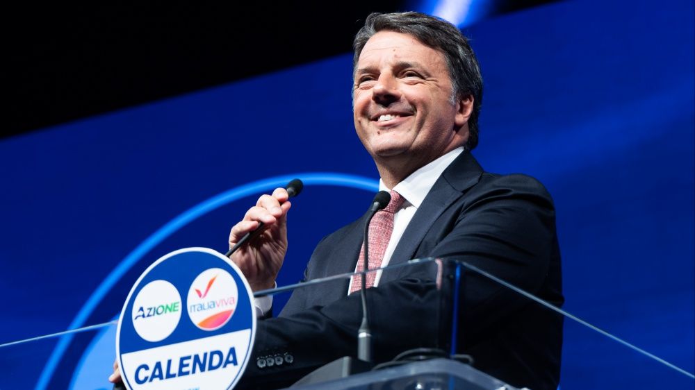 Matteo Renzi arriva a Cagliari, tappa del leader di Italia Viva a 7 giorni dal voto