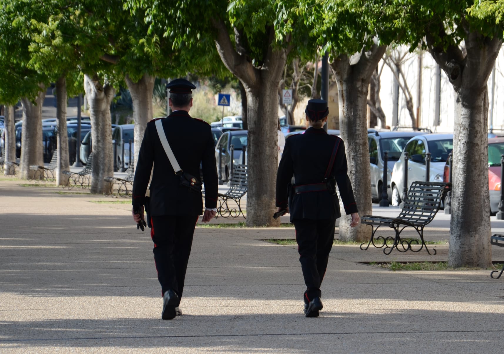 Teulada, alla guida sotto l’effetto di cocaina esce di strada: 35enne denunciato dai carabinieri