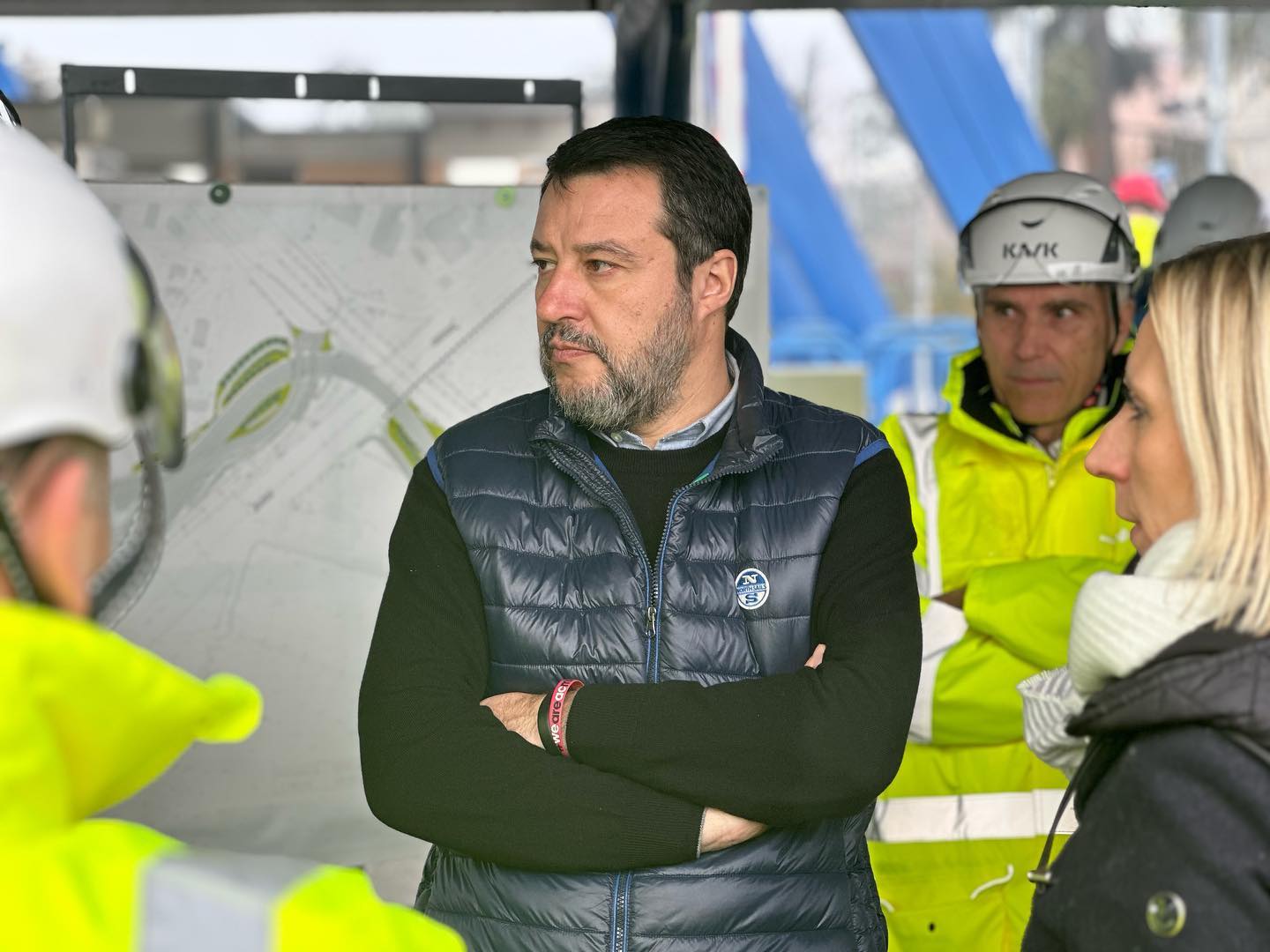 Strade, la promessa di Salvini per la Sardegna: “Nel 2023 lavori sulla Ss 131”