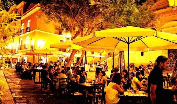 Comune di Cagliari ko al Tar, le casse all’ingresso dei locali si possono mettere: “Rischio caos alla Marina”