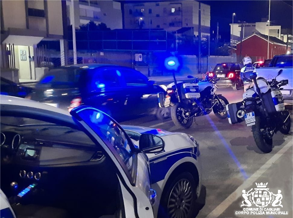 Cagliari, 3 incidenti nella notte: in tutti i casi il conducente era ubriaco, è allarme