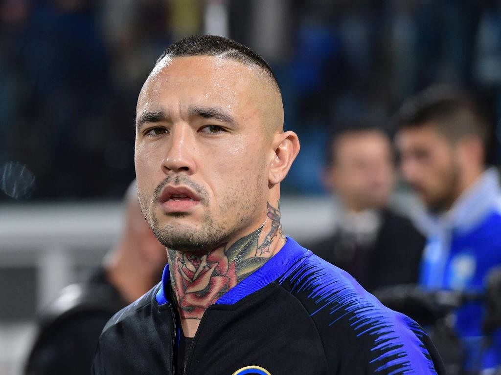 Nainggolan torna in serie B ma va alla Spal, il “ninja” firma un contratto di 5 mesi