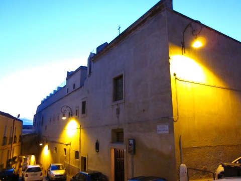 Ragazzini e malamovida a Cagliari, blitz nella chiesa delle suore di clausura: bestemmie e minacce al guardiano