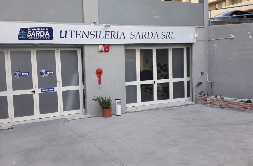 Cagliari, attentato incendiario a Mulinu Becciu: nel mirino dei malviventi l’Utensileria Sarda