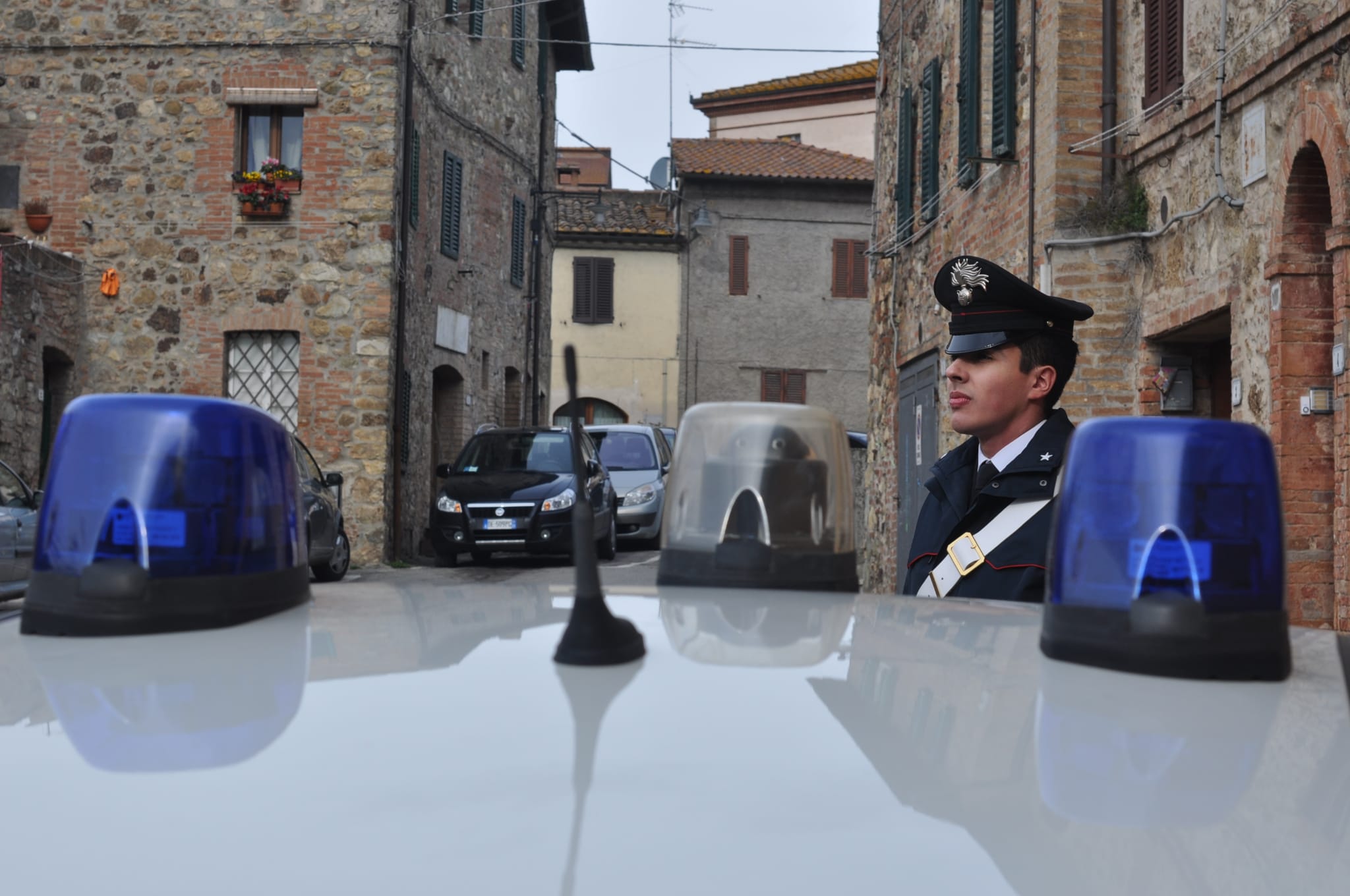 San Vito, ubriaco litiga con la madre e le frattura un braccio: pregiudicato allontanato da casa