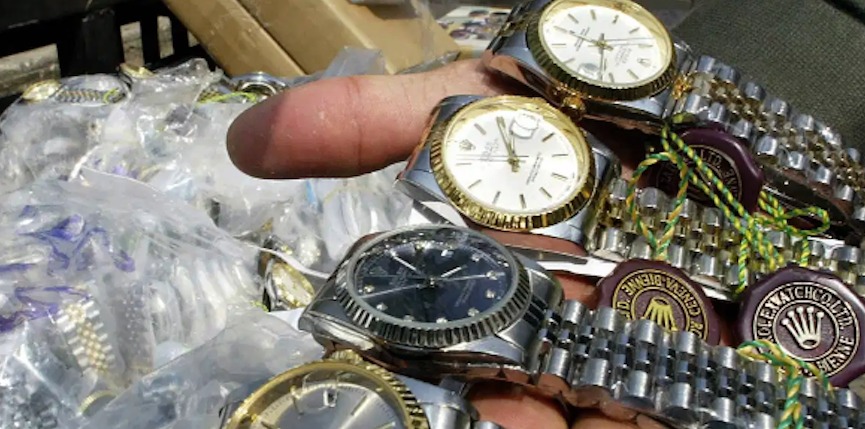 Traffico di orologi di lusso falsi: sequestrati a Cagliari 2 Rolex e 3 Audemars Piguet contraffatti