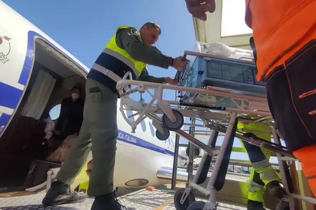 Volo salvavita da Cagliari a Roma per un neonato di appena 7 giorni