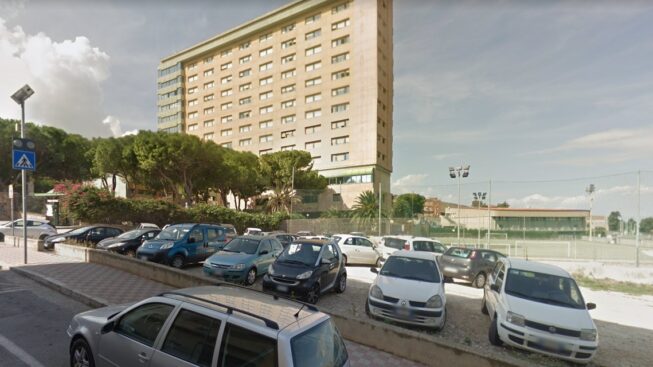 Cagliari, quartiere in rivolta contro il nuovo campus di 8 piani a Sa Duchessa: “Una maxi colata di cemento”