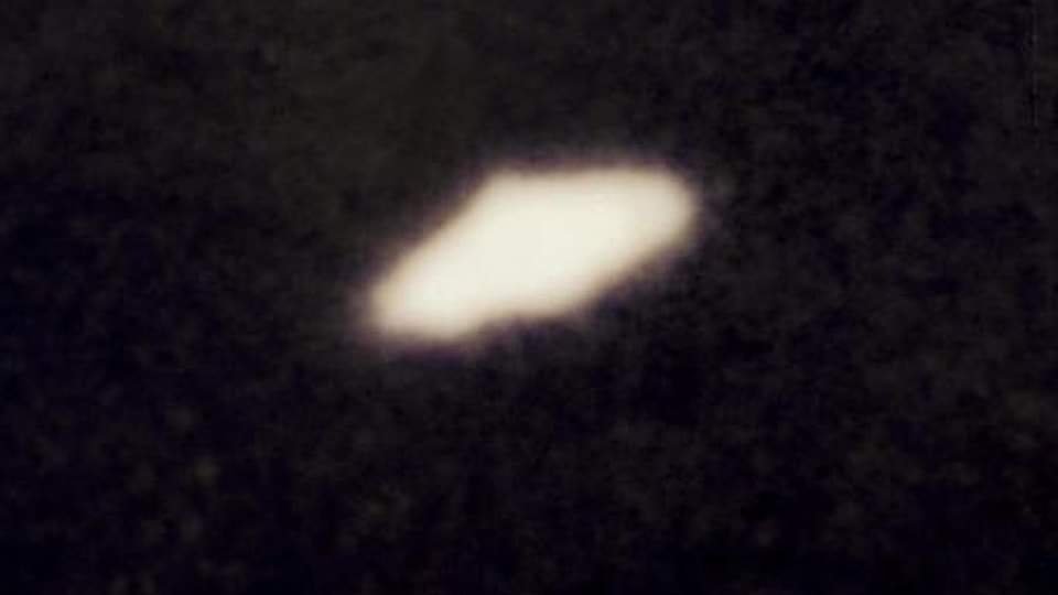 Ufo, nuovi avvistamenti in Sardegna: “Luce velocissima verde nel cielo di Sant’Antioco”