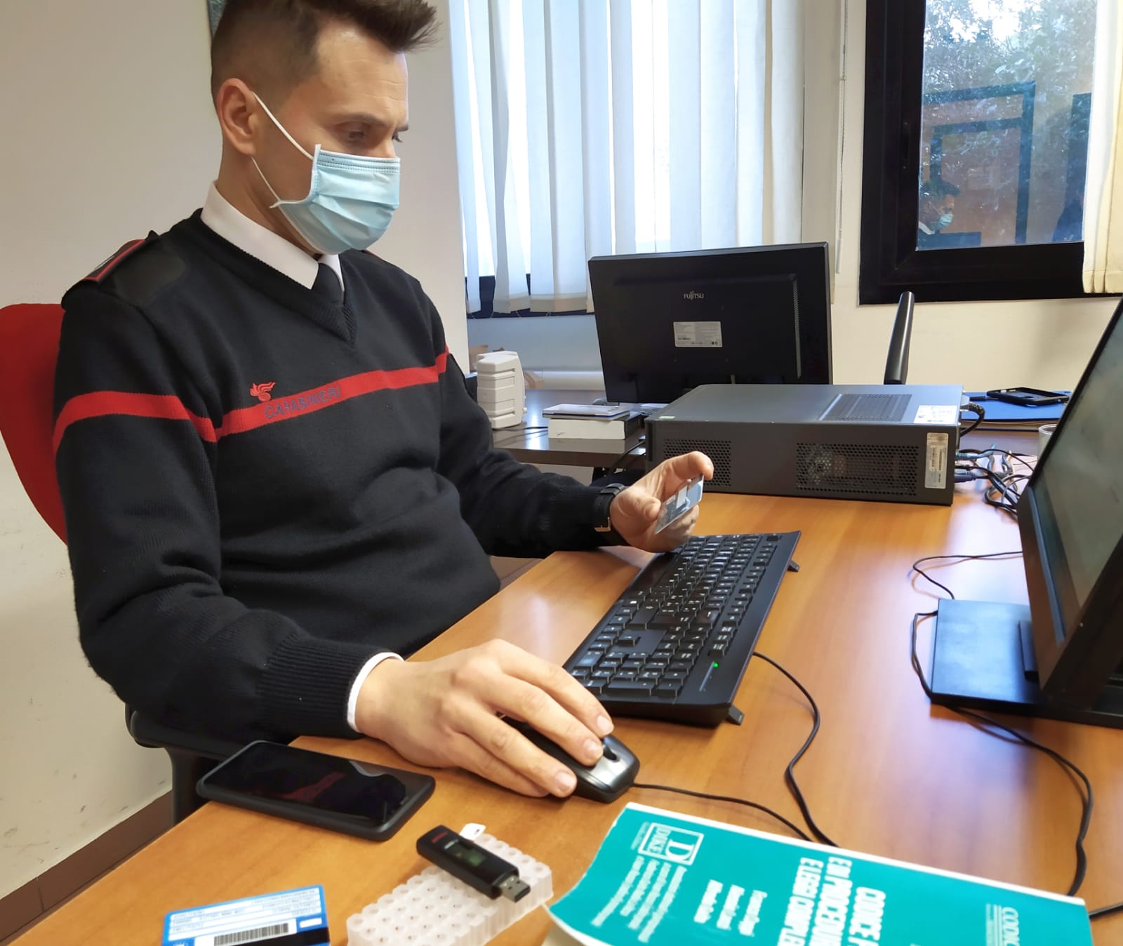 Truffa dell’iPhone 12, la vittima è uno studente di Guspini