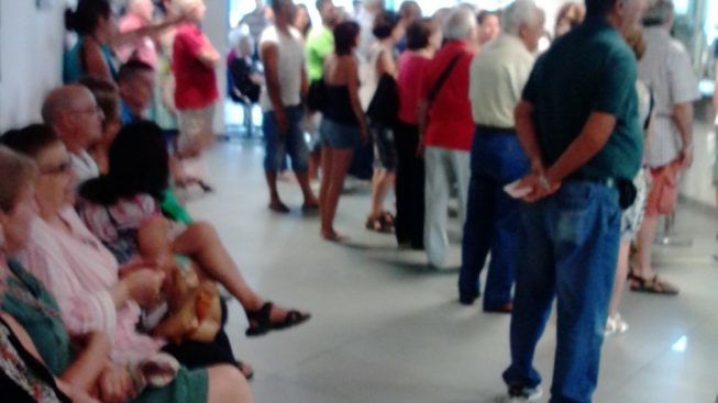 Sanità, in Sardegna la follia è normalità: 146 giorni per una visita pneumologica e 359 per una colonscopia