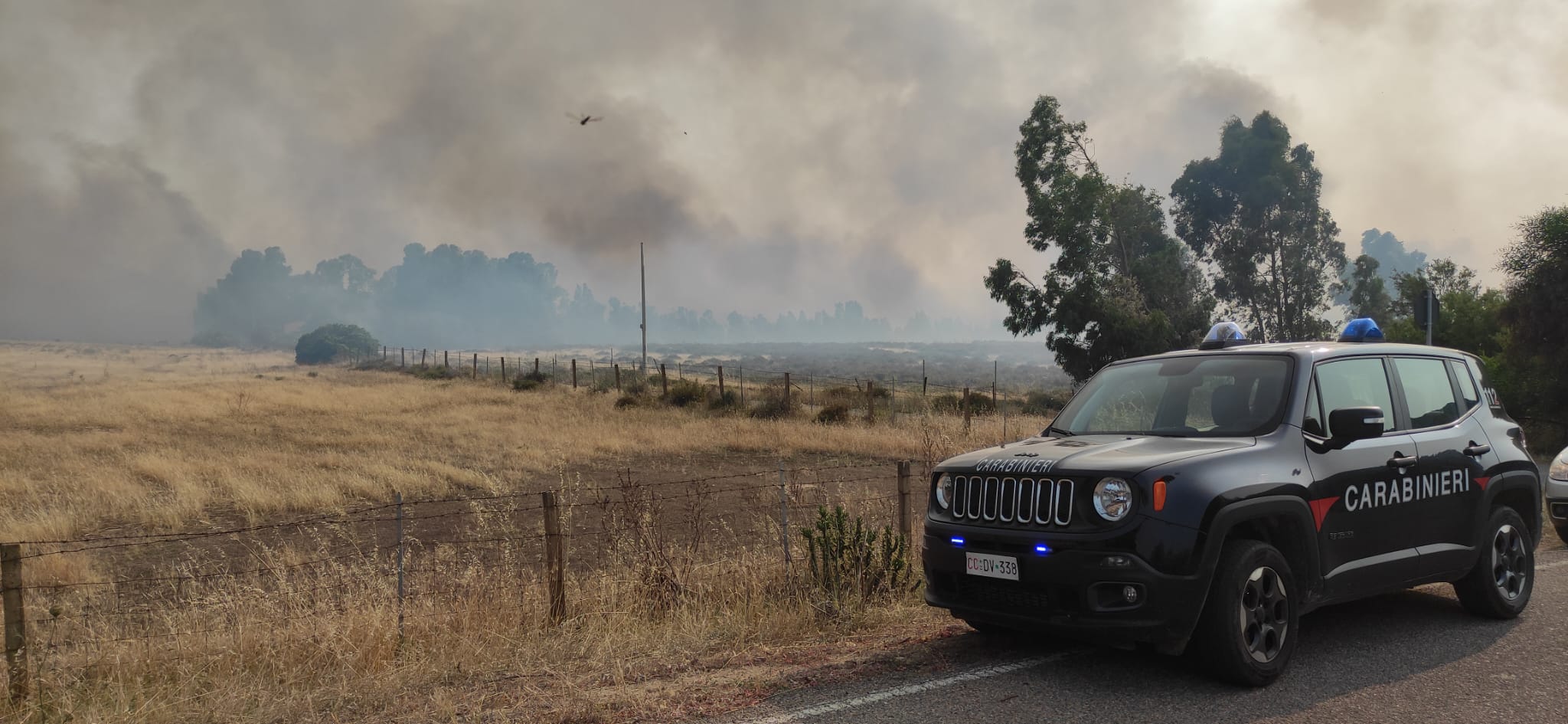 Le fiamme divorano tutto da Assemini a Muravera e Colostrai: case evacuate, pomeriggio di terrore