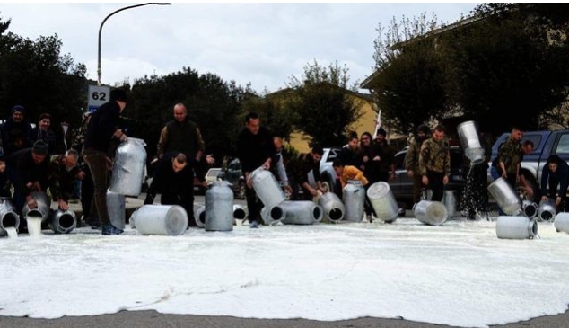 Blocchi stradali di Torralba e Thiesi, assolti i 6 pastori a processo