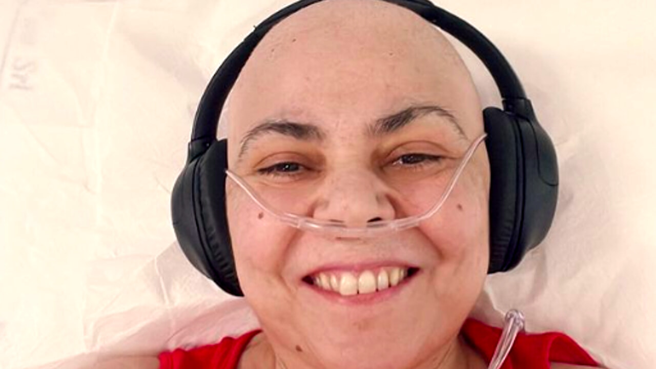 Domani i funerali di Michela Murgia nella chiesa degli artisti a Roma, migliaia di messaggi per la scrittrice sarda