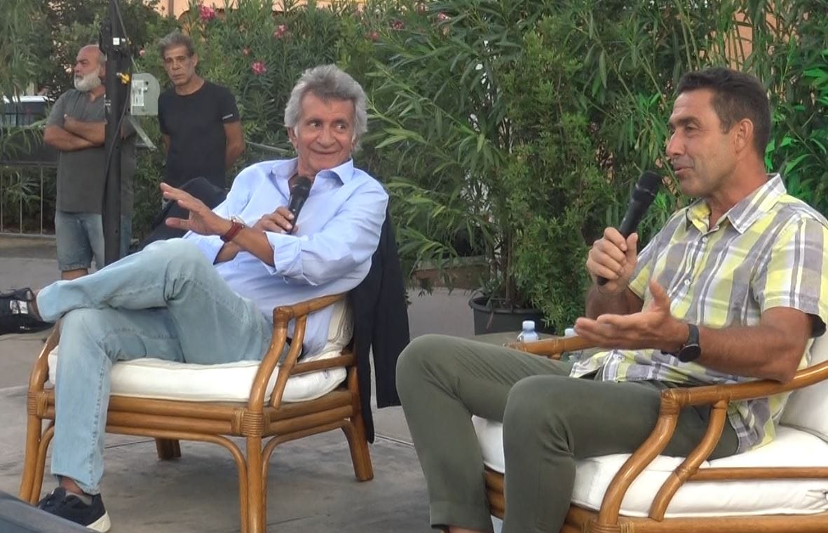 In 200 a Villasimius per il generale Vannacci: “Riscriverei tutto il mio libro, non sono omofobo”