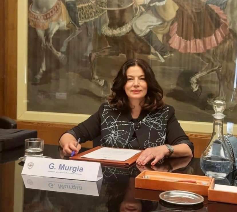 “Mafia e corruzione in Sardegna, tra i 31 arrestati l’ex assessora regionale Gabriella Murgia”