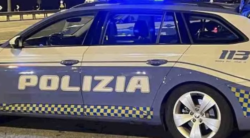 Uomo armato terrorizza il quartiere San Salvario di Torino. Arrestato