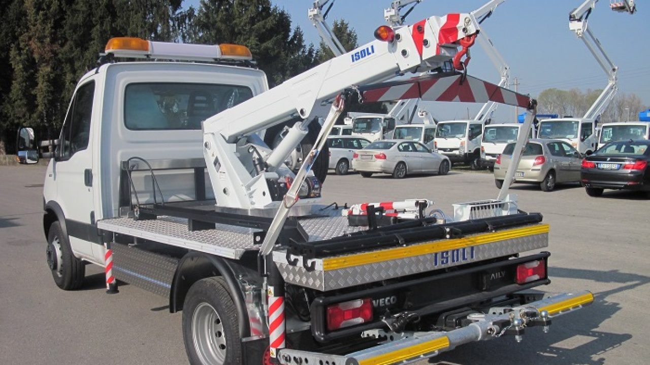 Carro attrezzi implacabile a Quartu, controlli a sorpresa contro i furbetti del parcheggio selvaggio