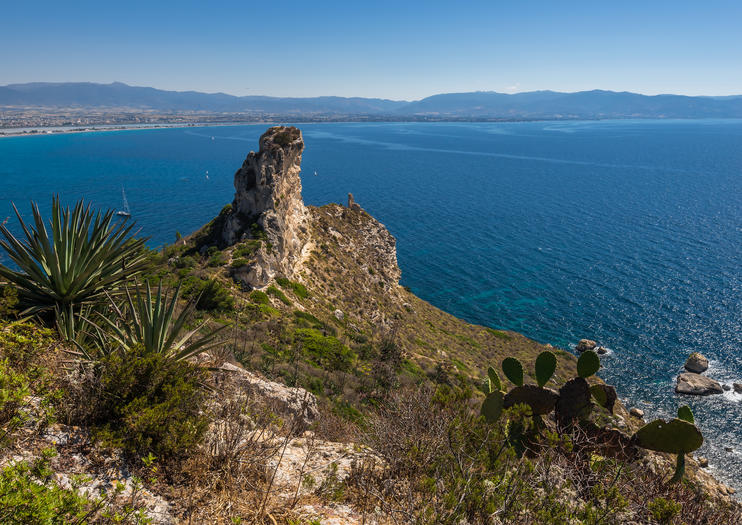 Cagliari, nuovi itinerari tra la Sella del Diavolo e Marina Piccola: sì alle corse in mountain bike