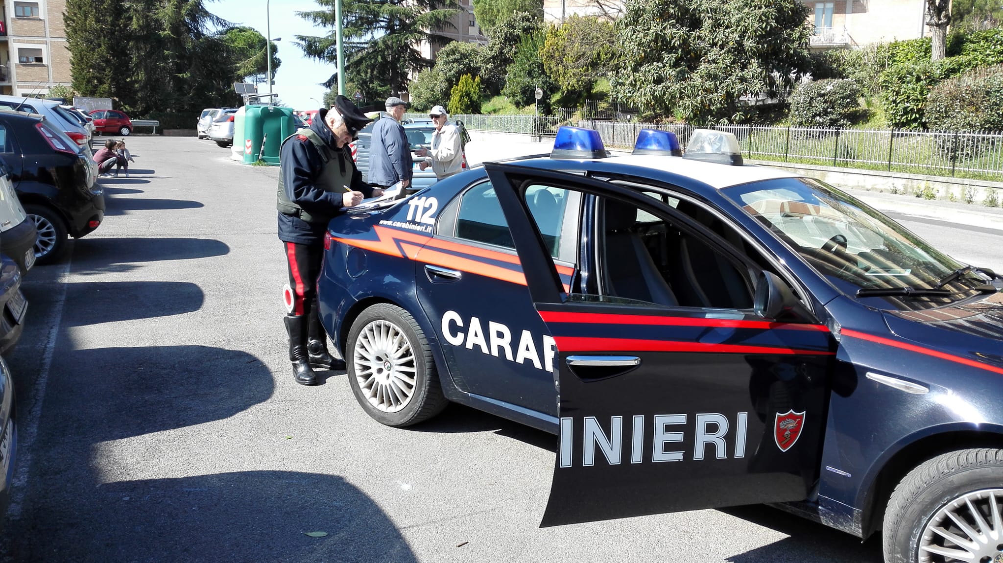 Circolava con un tirapugni nascosto nell’auto, commerciante denunciato a Quartu