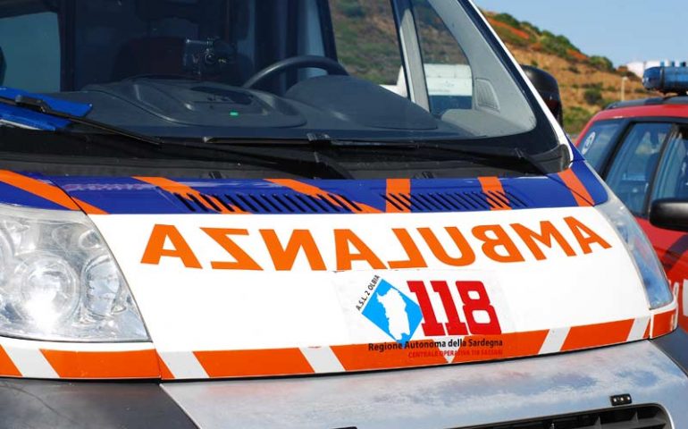 Drammatico incidente a Sinnai, muore carbonizzato nell’auto avvolta dalle fiamme