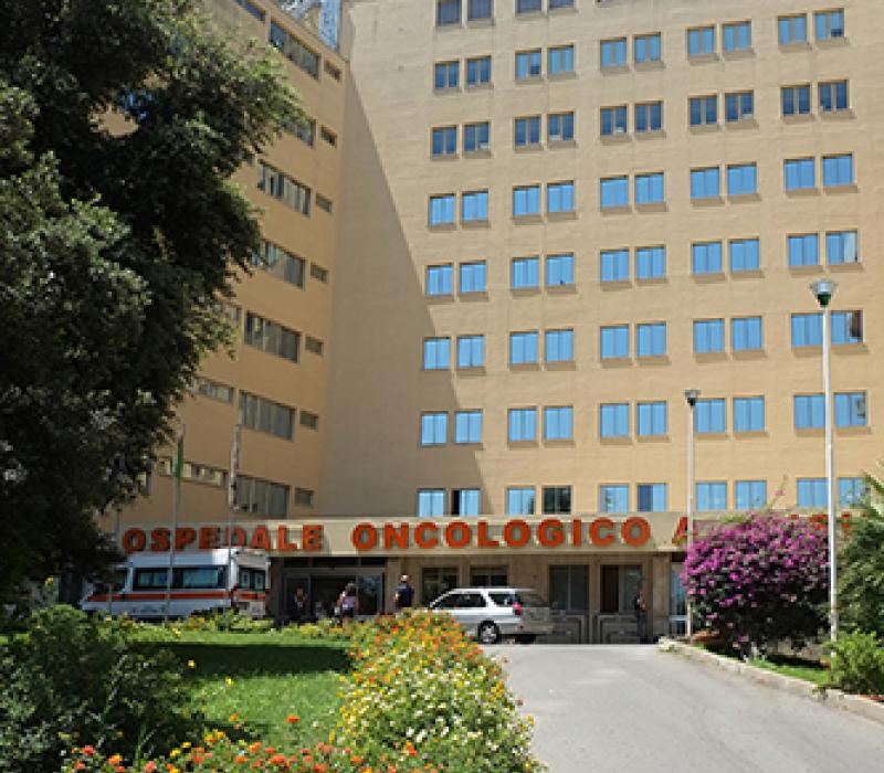 Cagliari, incubo Businco: “Operata da 5 mesi di cancro al seno, mai chiamata per la visita di controllo né per la radioterapia”