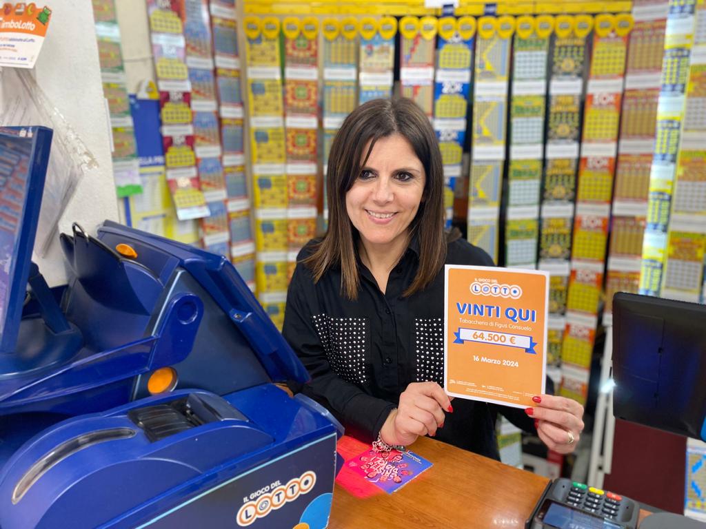 Cagliari, gioca 50 centesimi e vince 64mila euro nella tabaccheria di via Deliperi
