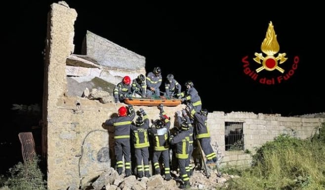 Patrick e Ethan, la Sardegna in lacrime per i due ragazzini morti a Nuoro nella casa crollata
