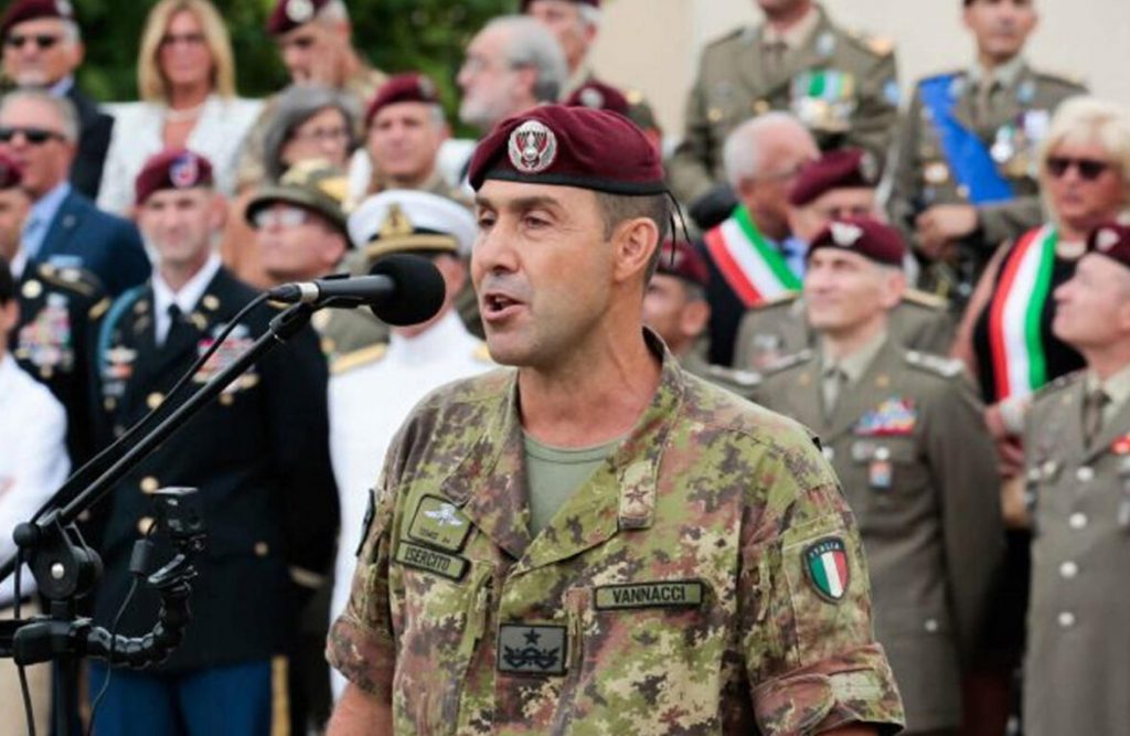Vannacci show, il generale leghista: “Classi separate per i disabili e l’aborto non è un diritto. Mussolini? Uno statista”
