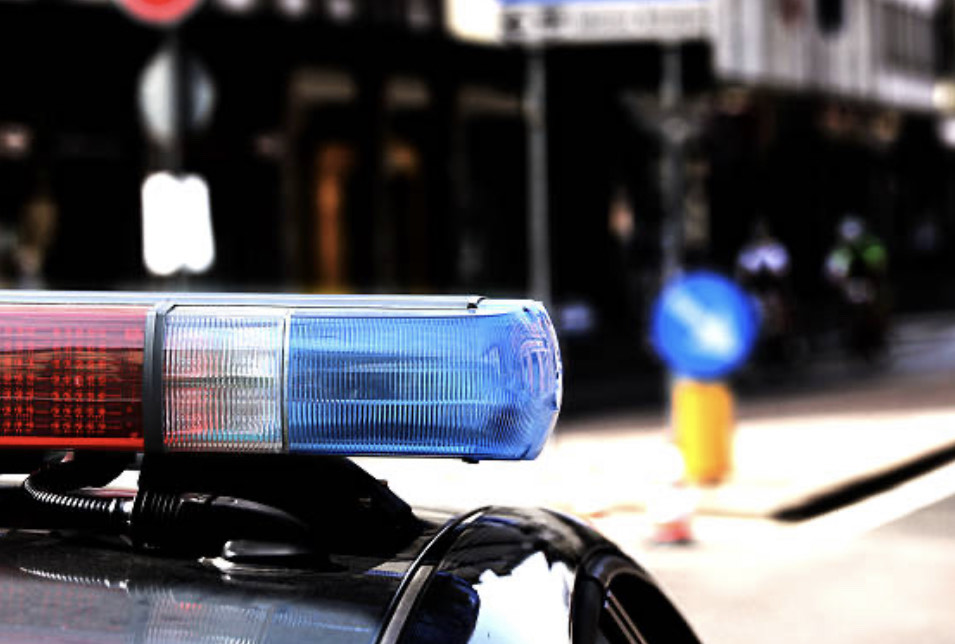 Tragedia a Bologna: vigile spara e uccide l’ex collega di 33 anni
