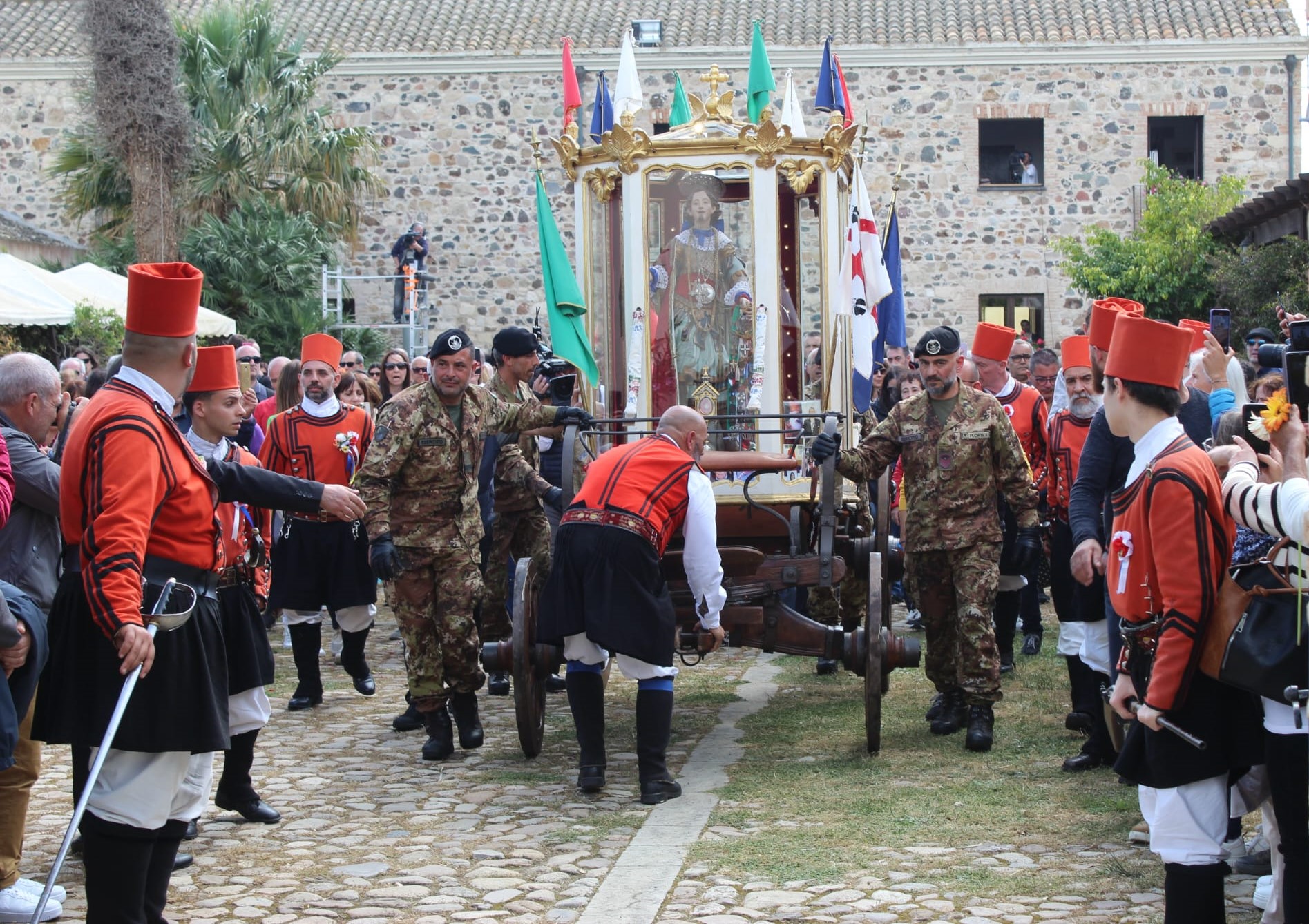 Esercito, il “Gennargentu” alla commemorazione di Sant’Efisio