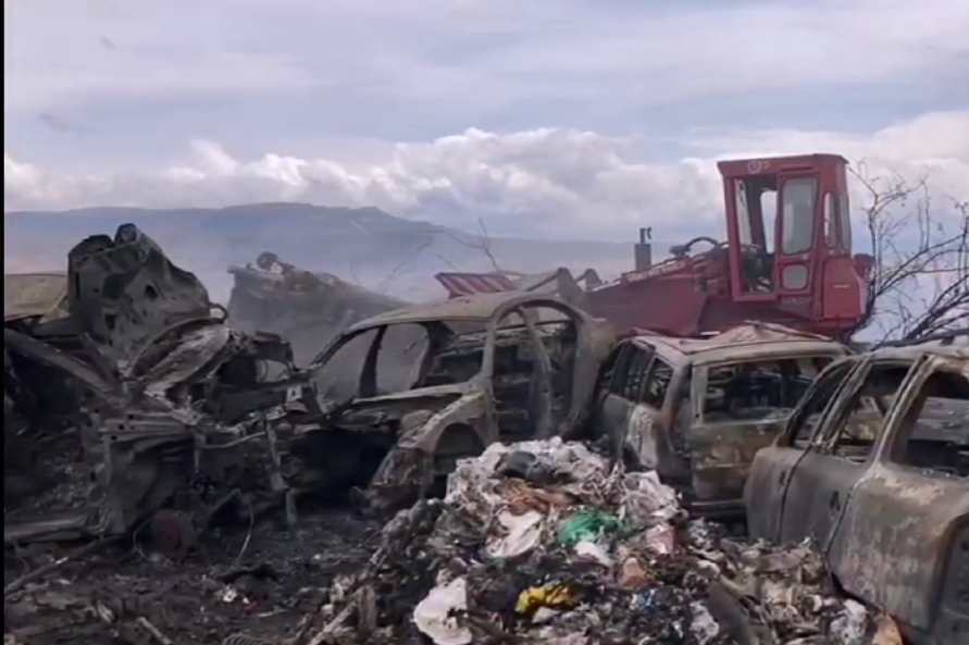 Diossina e rifiuti, allarme rosso per il campo nomadi di Selargius: “Va chiuso ma servono case per cento Rom”