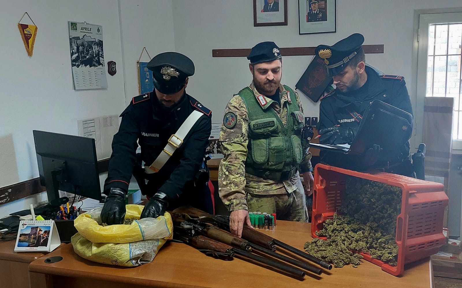 Maxi sequestro di droga nel Nuorese, due chili di marijuana: un 81enne tra i custodi