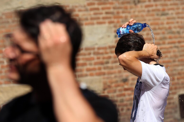 Meteo Casteddu, weekend rovente su tutta la Sardegna: l’Isola in pentola con 38 gradi