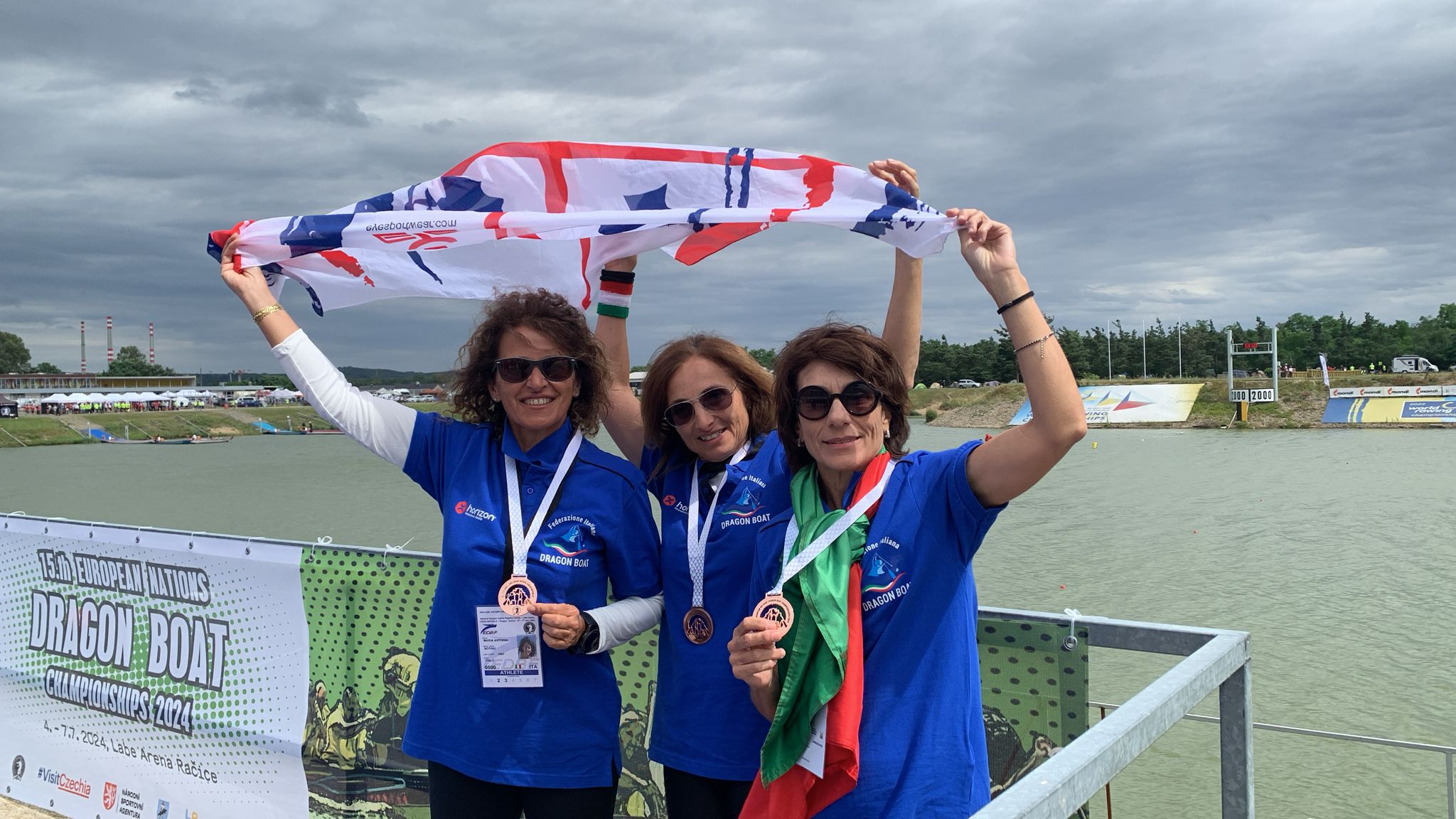 7 atlete della Karalis Pink Team nella squadra italiana agli Europei di Dragon Boat di Praga