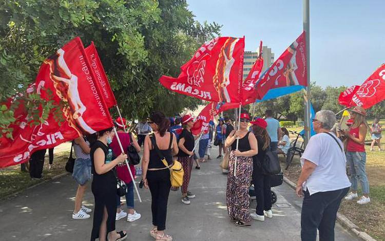 Brotzu nella bufera, silurati 14 addetti alle pulizie: “Tagliano un servizio fondamentale per la sicurezza di lavoratori e malati”