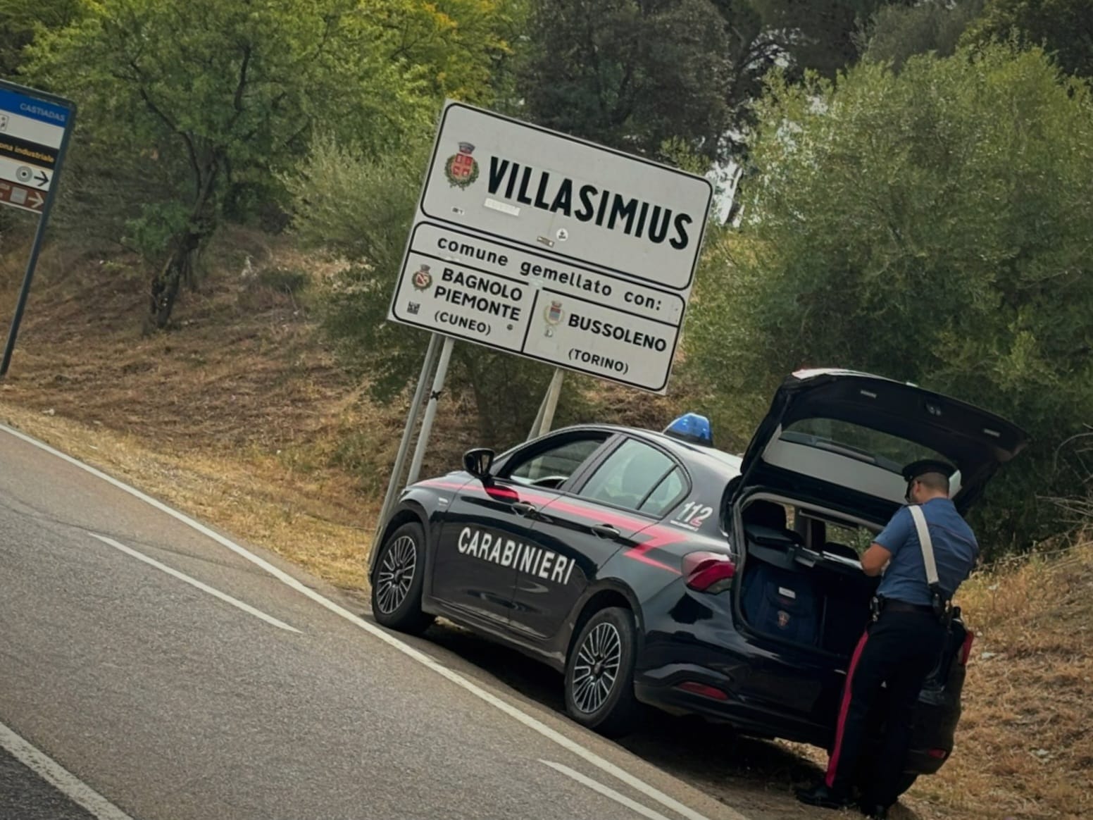 Villasimius, frontale fra due auto per una mancata precedenza: feriti due ventenni