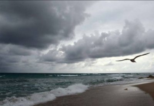 Meteo Casteddu, Ferragosto con l’ombrello ma le piogge non spazzano via l’afa: picchi di 37 gradi