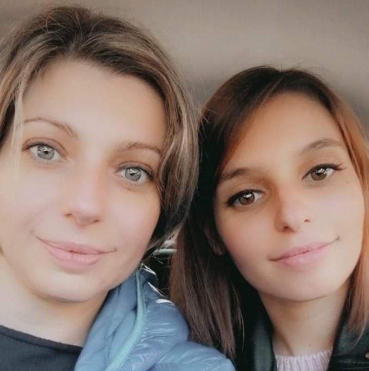 Strage familiare a Nuoro: uccide la moglie e la figlia, ferisce gli altri due e si suicida dopo aver sparato a madre e vicino