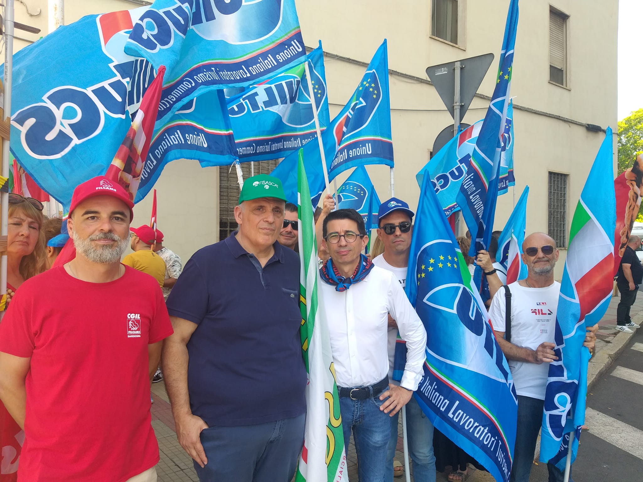 L’urlo di 10mila lavoratori stagionali sardi: “Contratti bloccati, da sei anni gli stipendi sono una miseria”