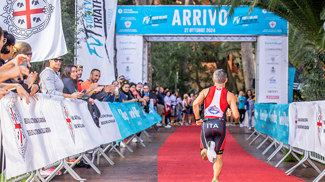 Forte Village Triathlon 2024, un indimenticabile weekend di sport, passione e condivisione
