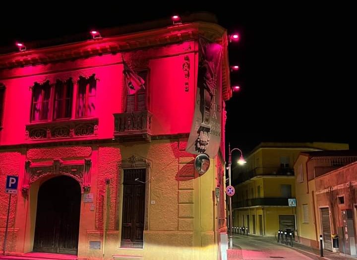 Capoterra, Casa Melis si tinge di rosa