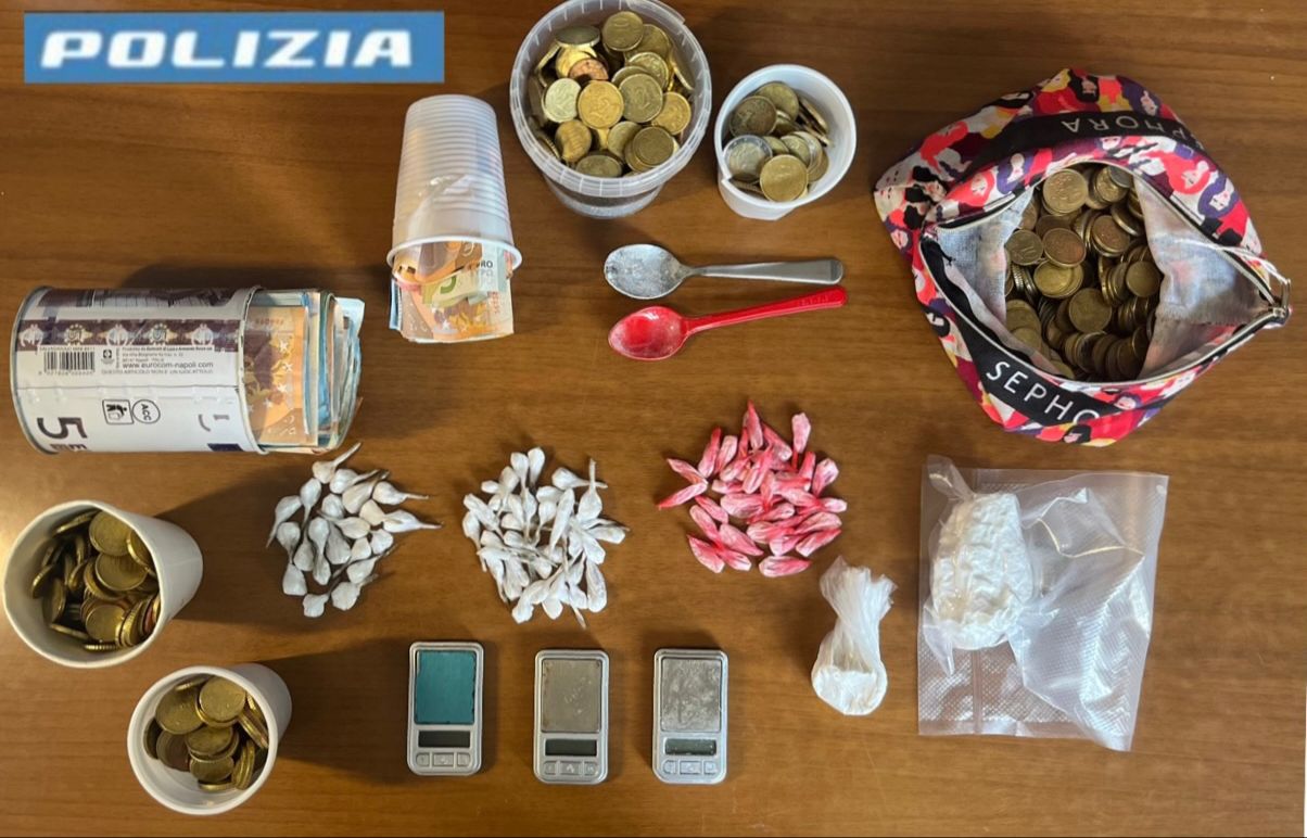 Cagliari, droga in un appartamento al Cep: due arresti